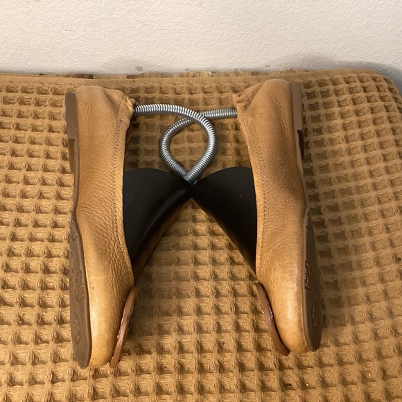 Tory Burch Ballet Flats Women's Sz 5M Camel Brown Pebbled Leather - Picture 6 of 9